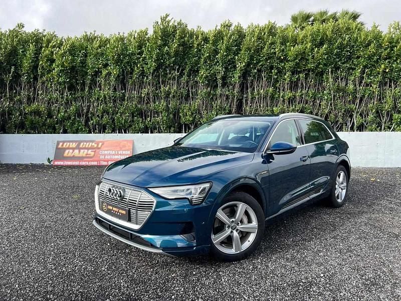 Azul Usado 2019 Audi e-tron Ambiente SUV | € 28.990 (Preço justo) - Imagem 1/4