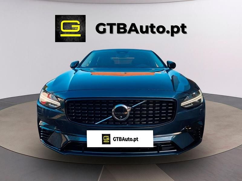 Azul Usado 2024 Volvo S90 Plus Sedan | € 48.999 - Imagem 1/4