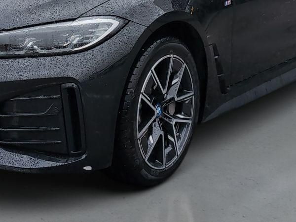 Usado BMW i4 250 kW (340 HP) 2023 Preto Sedan