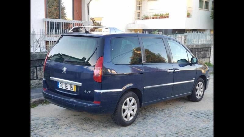 Azul Usado 2009 Peugeot 807 Monovolume | € 9.950 - Imagem 1/4