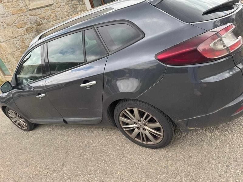 Cinzento Usado 2010 Renault Mégane GrandTour Carrinha | € 5.000 (Bom preço) - Imagem 1/4