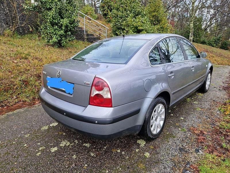 Usado VW Passat 130 HP (95 kW) 2002 Sedan