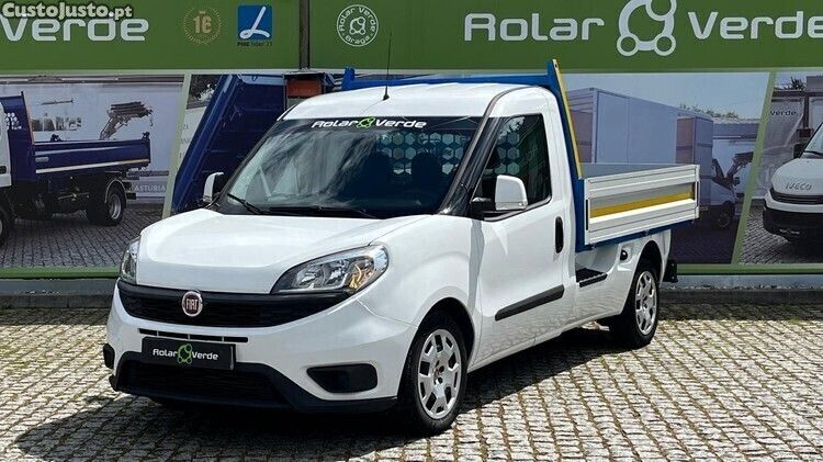 Branco Usado 2020 Fiat Doblò Monovolume | € 19.500 - Imagem 1/1