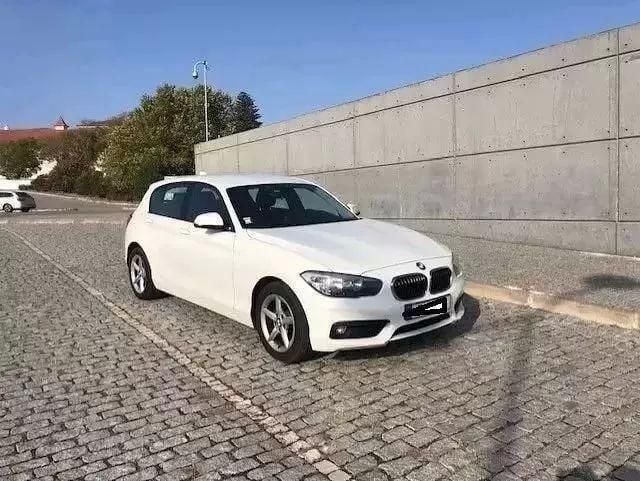 Branco Usado 2019 BMW 116 Sport Line Citadino | € 12.750 (Super Preço) - Imagem 1/4