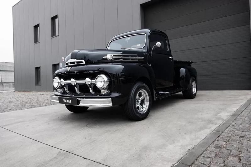 Preto Usado 1951 Ford F-150 Pickup | € 69.999 - Imagem 1/4