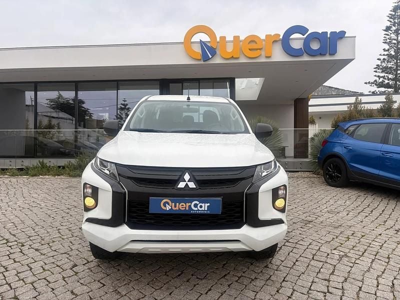Usado Mitsubishi L200 Invite 150 HP (110 kW) 2021 Branco Pickup