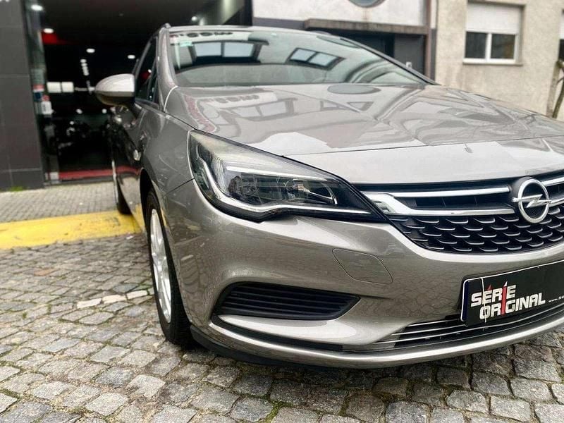 Usado Opel Astra Sport 95 HP (69 kW) 2017 Cinzento Carrinha