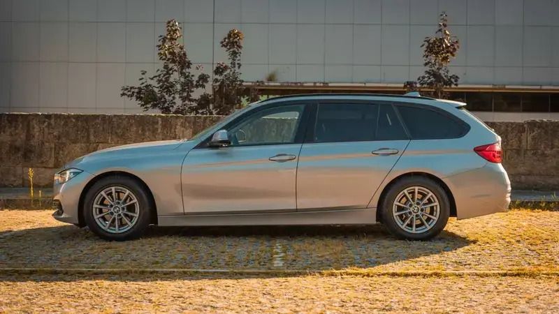 Usado BMW 320 Sport Line 190 HP (139 kW) 2018 Prateado Carrinha