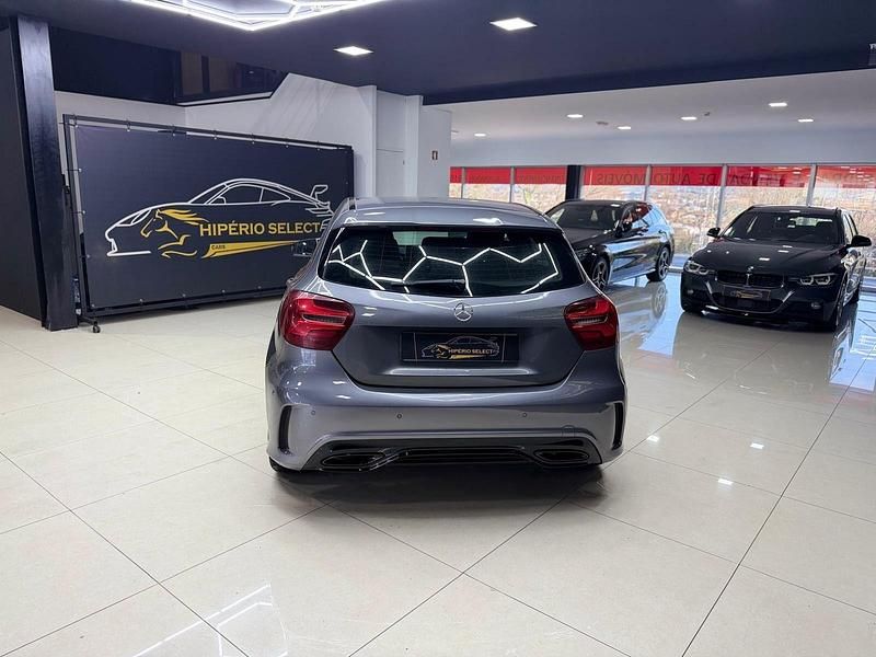 Usado Mercedes A180 AMG line 109 HP (80 kW) 2016 Cinza