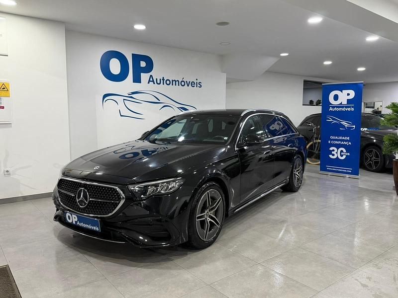 Preto Usado 2024 Mercedes E300 AMG line Sedan | € 59.850 - Imagem 1/4