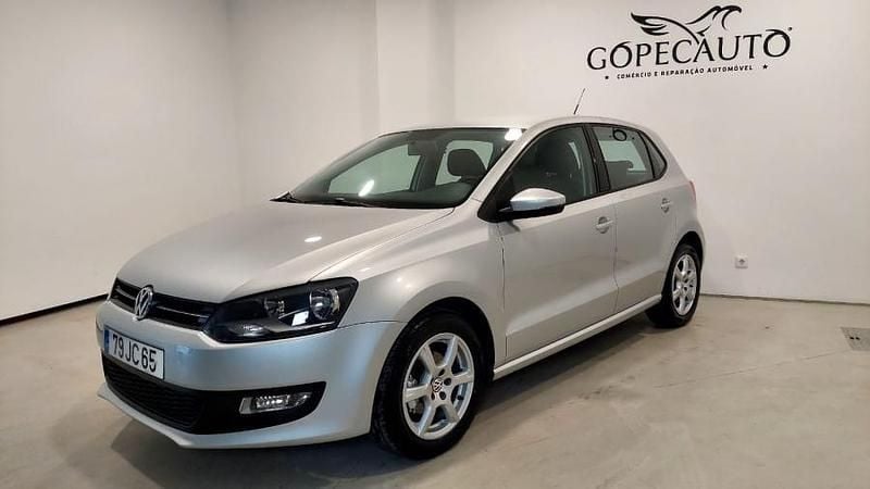 Cinzento Usado 2010 VW Polo | € 8.390 (Preço justo) - Imagem 1/4