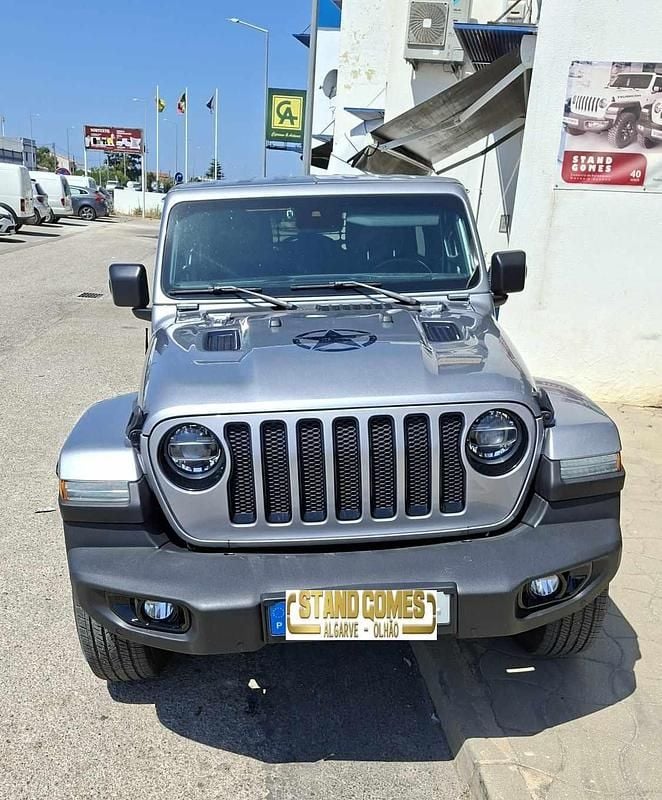 Usado Jeep Wrangler 200 HP (147 kW) 2020 Cinzento SUV