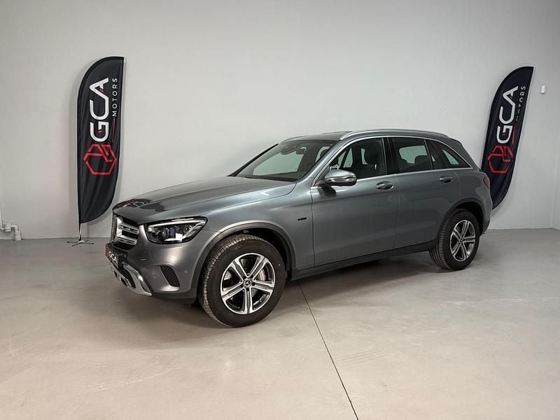 Usado Mercedes GLC300 320 HP (235 kW) 2021 Cinza SUV