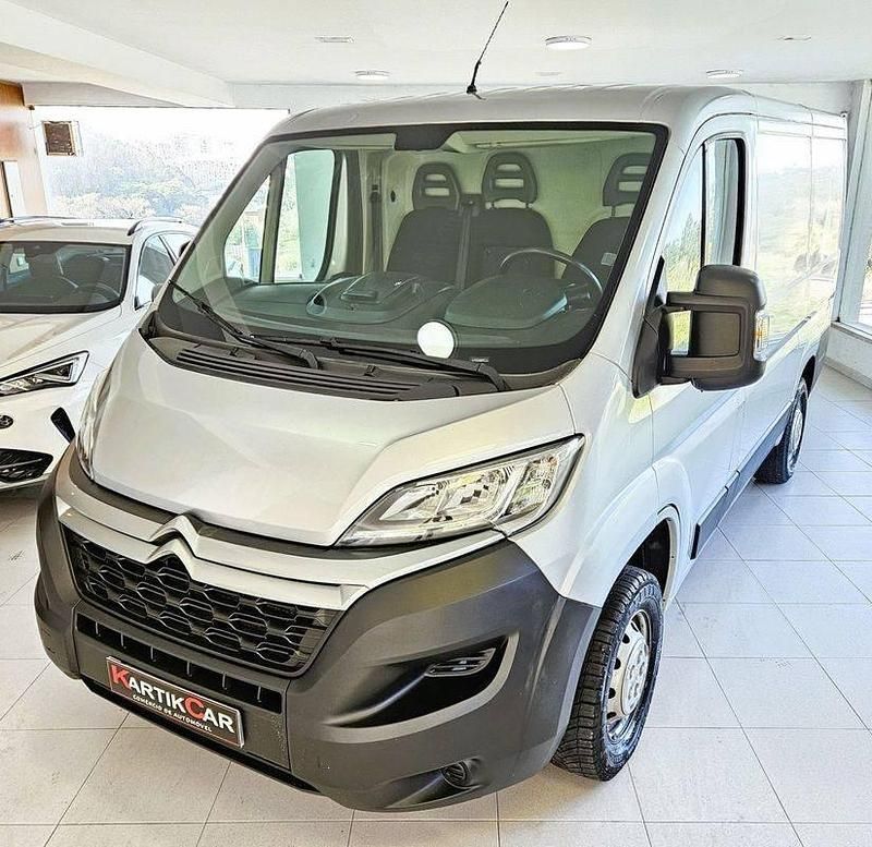 Cinza Usado 2018 Citroën Jumper Comfort Monovolume | € 15.990 (Bom preço) - Imagem 1/4