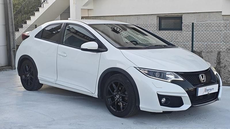 Usado Honda Civic 120 HP (88 kW) 2017 Branco