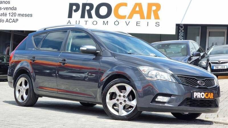 Cinzento Usado 2012 Kia Ceed Sportswagon Carrinha | € 6.500 (Bom preço) - Imagem 1/4