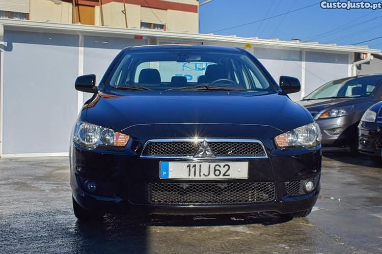 Preto Usado 2009 Mitsubishi Lancer Sedan | € 6.650 - Imagem 1/1