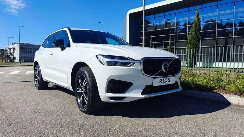 Branco Usado 2020 Volvo XC60 R-Design SUV | € 39.900 (Preço elevado) - Imagem 1/4