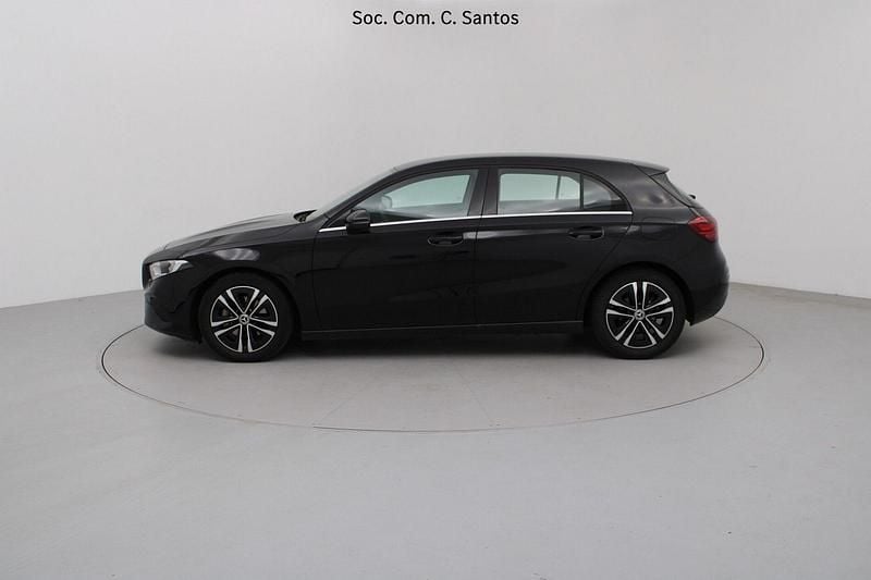 Usado Mercedes A200 150 HP (110 kW) 2024 Preto Sedan