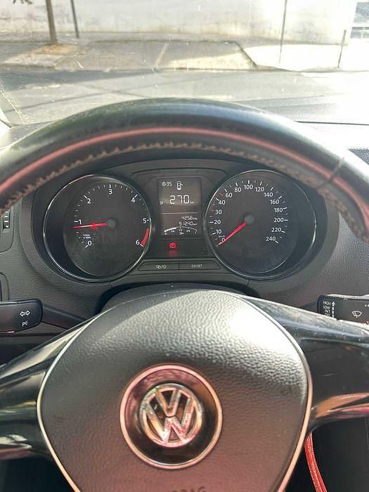 Usado VW Polo 75 HP (55 kW) 2014 Cinzento Sedan