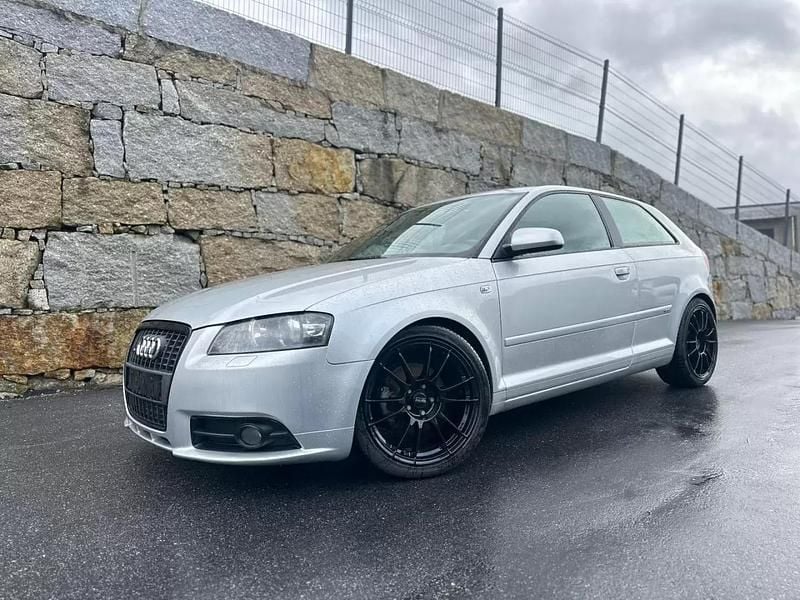 Usado Audi A3 S-Line 140 HP (102 kW) 2007 Cinza Citadino