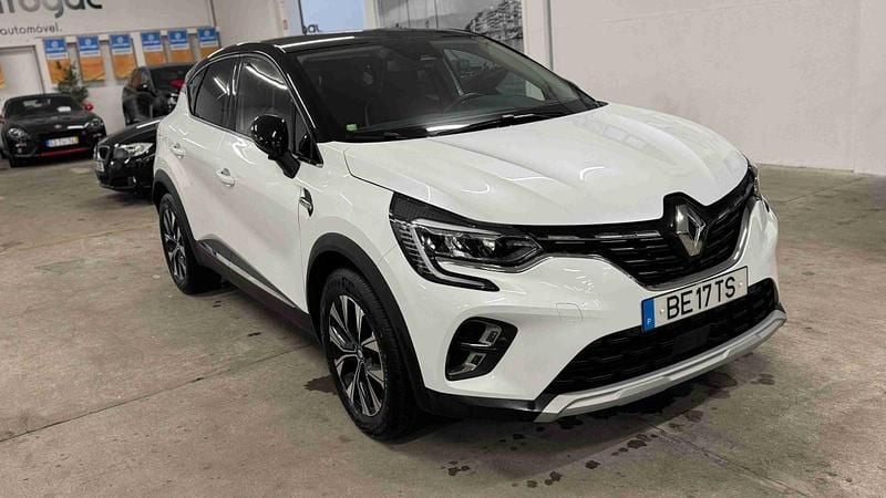 Branco Usado 2023 Renault Captur Techno SUV | € 19.700 (Bom preço) - Imagem 1/4