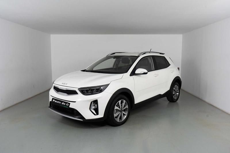 Branco Usado 2022 Kia Stonic SUV | € 16.800 (Preço justo) - Imagem 1/4