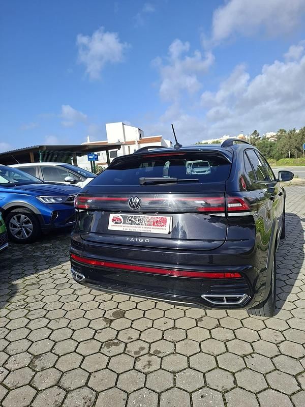 Usado VW Taigo R-line 110 HP (80 kW) 2022 Preto SUV