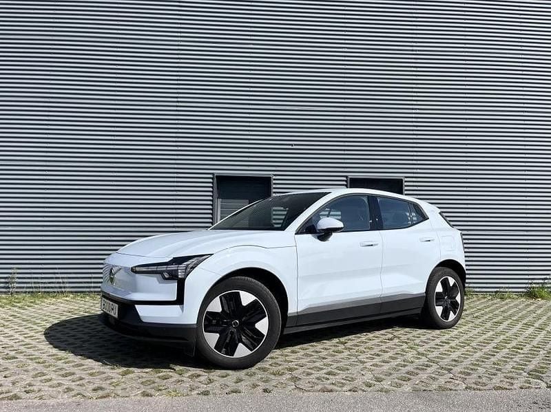 Azul Usado 2025 Volvo EX30 Core SUV | € 34.900 (Super Preço) - Imagem 1/4