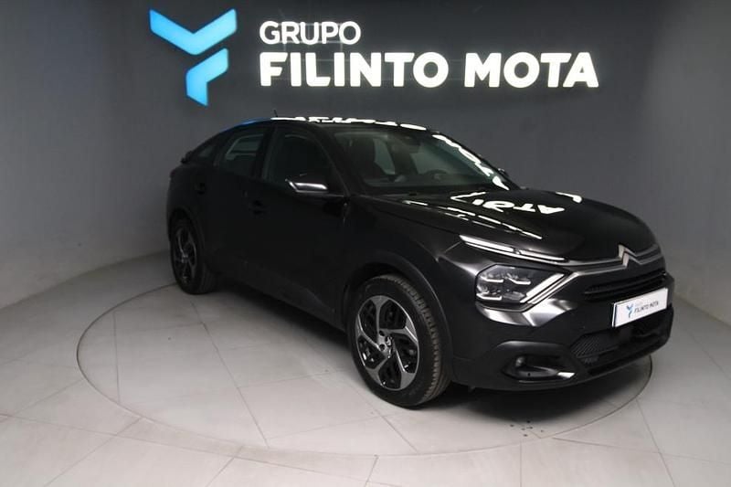 Preto Usado 2024 Citroën C4 PureTech Sedan | € 19.490 (Bom preço) - Imagem 1/1
