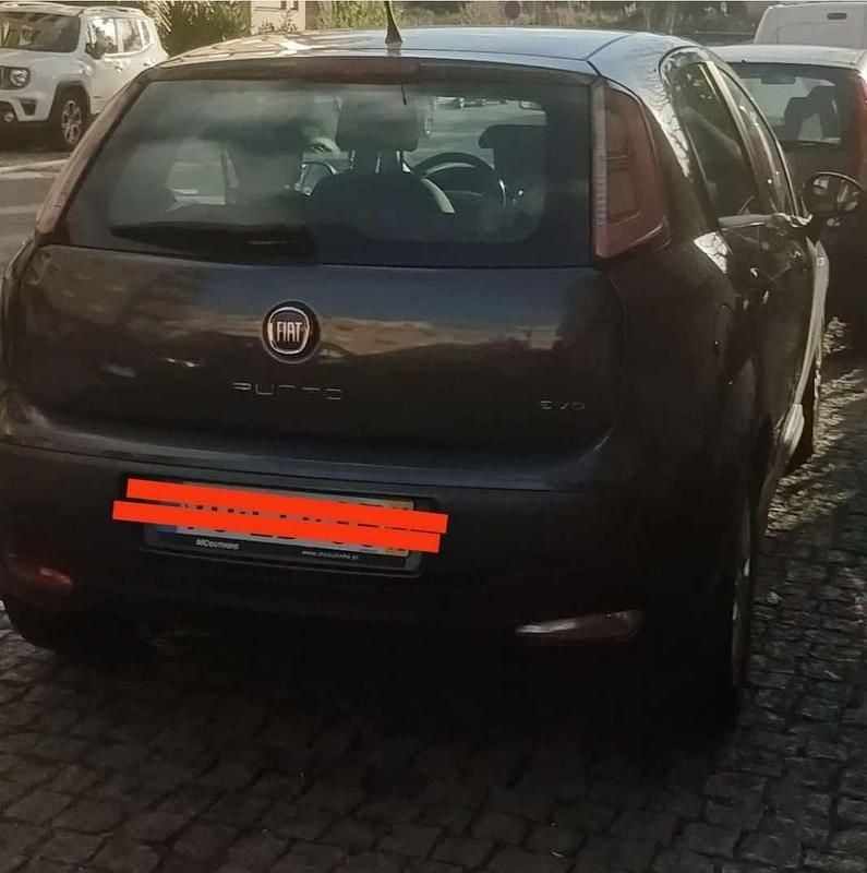 Usado Fiat Punto 75 HP (55 kW) 2010 Cinzento Citadino