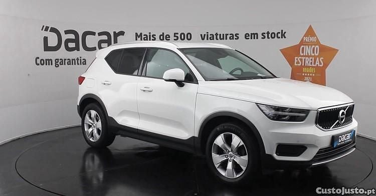 Usado Volvo XC40 Momentum 150 HP (110 kW) 2019 Branco SUV
