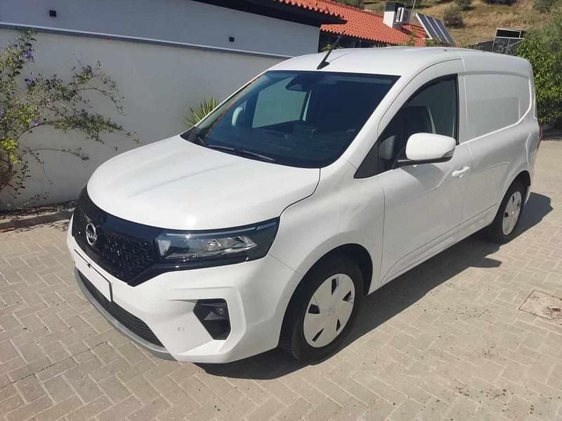 Branco Usado 2023 Nissan Townstar Monovolume | € 20.000 - Imagem 1/4