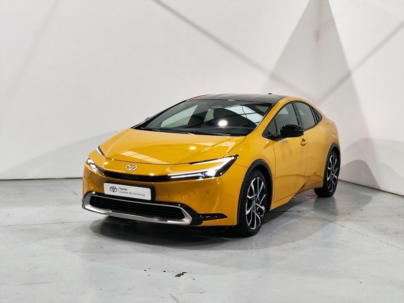 Amarelo (pintura metalizada) Usado 2024 Toyota Prius Luxury Citadino | € 42.000 - Imagem 1/4