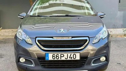Cinzento Usado 2014 Peugeot 2008 Access SUV | € 9.900 (Preço justo)