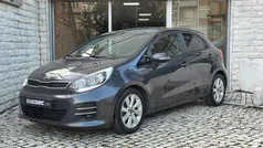 Cinzento Usado 2015 Kia Rio Citadino | € 10.490 (Preço justo)