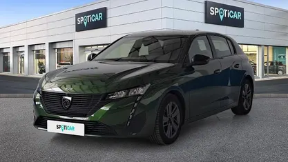 Usado Peugeot 308 Active 130 HP (95 kW) 2023 Verde Sedan