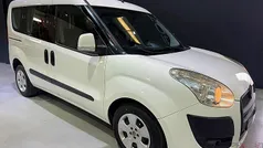 Branco Usado 2013 Fiat Doblò Monovolume | € 9.500 (Preço justo)