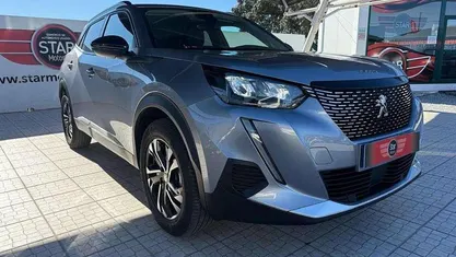 Usado Peugeot 2008 Allure 130 HP (95 kW) 2023 SUV