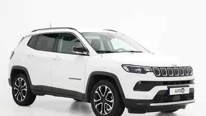 Branco Usado 2021 Jeep Compass SUV | € 25.990 (Preço justo)