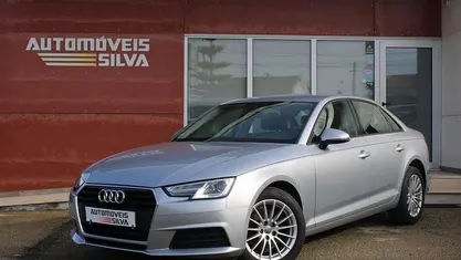 Usado Audi A4 150 HP (110 kW) 2019 Cinzento Sedan