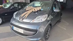 Cinza Usado 2008 Peugeot 107 Active Citadino | € 4.500 (Preço justo)