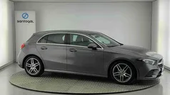 Cinzento Usado 2020 Mercedes 180 Sedan | € 29.490 (Preço justo)
