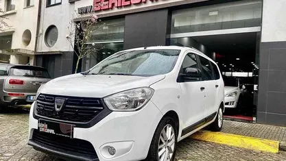 Usado Dacia Lodgy 115 HP (84 kW) 2019 Monovolume