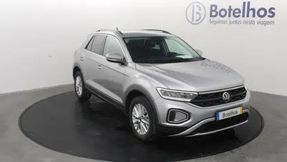 Cinza Usado 2023 VW T-Roc Life SUV | € 22.900 (Preço justo)