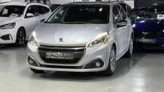 Cinzento Usado 2016 Peugeot 208 Allure Citadino | € 10.990 (Preço justo)