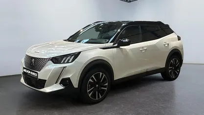 Branco Usado 2022 Peugeot e-2008 GT SUV | € 19.990 (Preço justo)