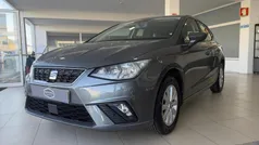 Cinza Usado 2018 Seat Ibiza Style | € 9.990 (Preço justo)