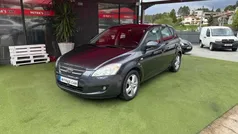 Cinzento Usado 2008 Kia Ceed Citadino | € 5.950 (Preço justo)
