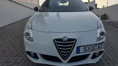 Branco Usado 2015 Alfa Romeo Giulietta Distinctive Citadino | € 12.250 (Preço justo)